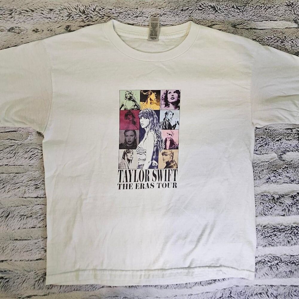 Taylor-swift Women's multi T-shirt